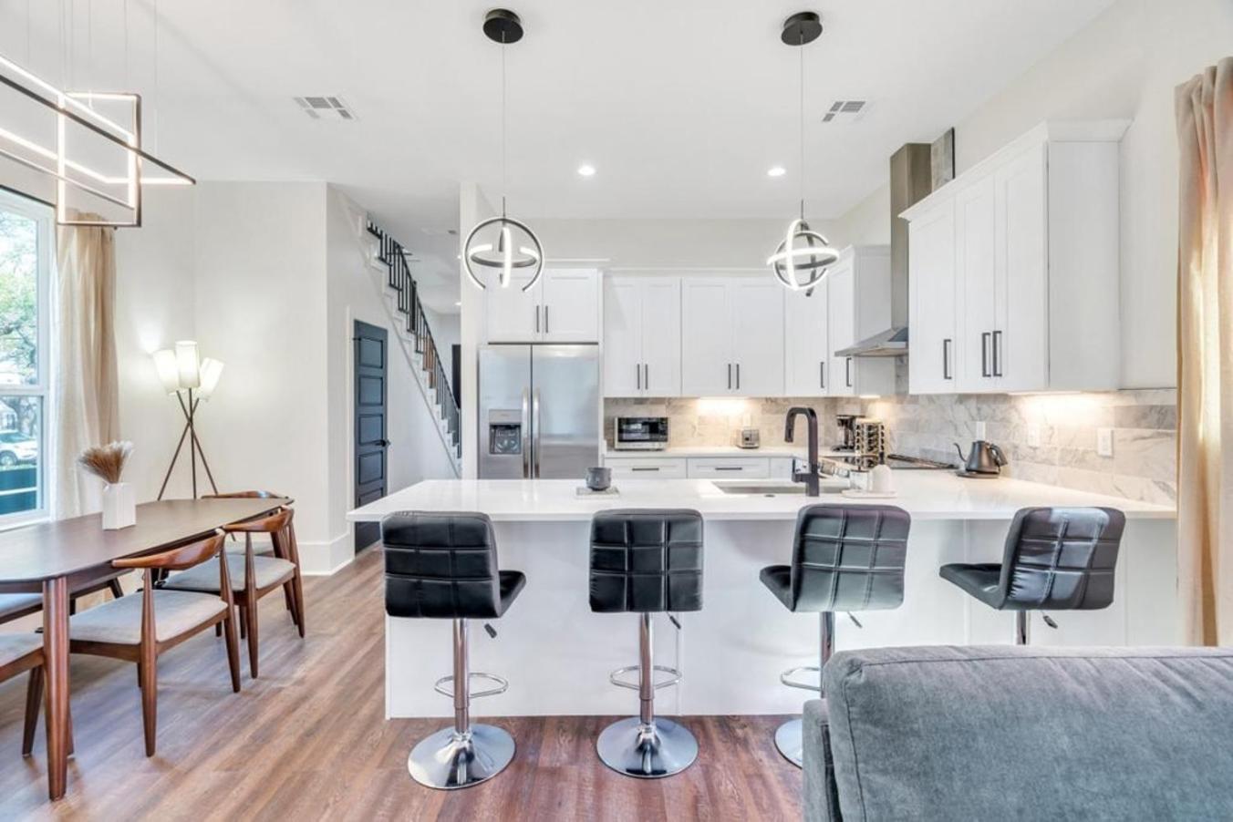 Holiday home Modern 5br In Mid-city, Walk To Streetcar